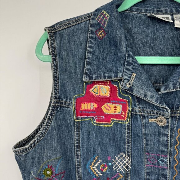 Chicos Womens Denim Vest Art to wear Button Front Boho 2 Large Blue Embroidered - Picture 3 of 15